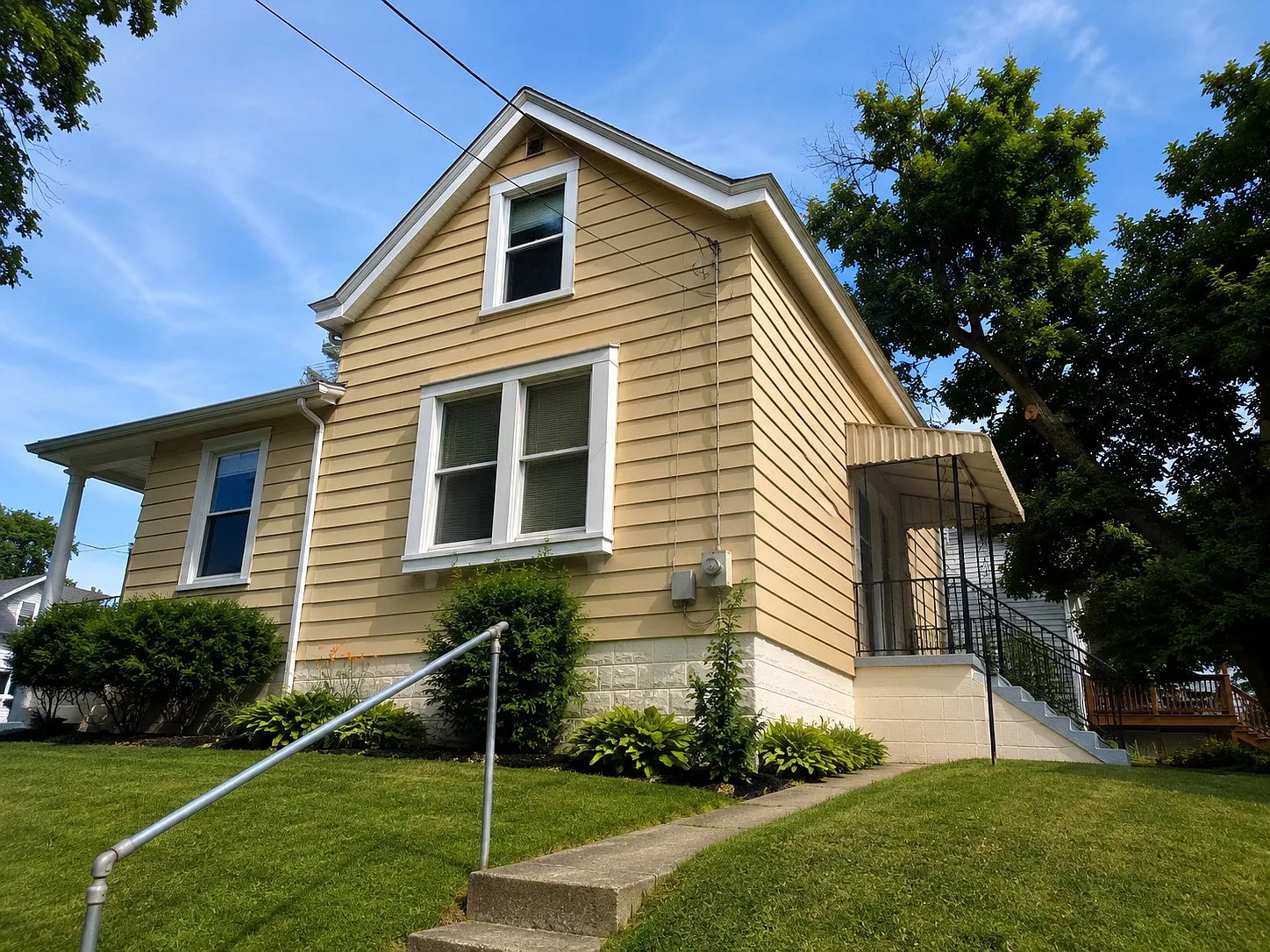 3 bed, 1151 sqft, $1,795 — Photo 2