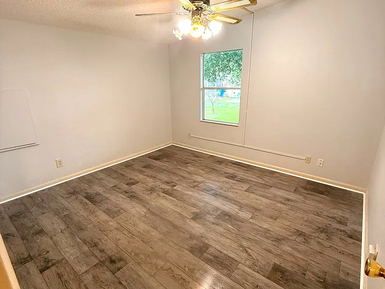 1623 Cherry Hill Rd — Photo 12