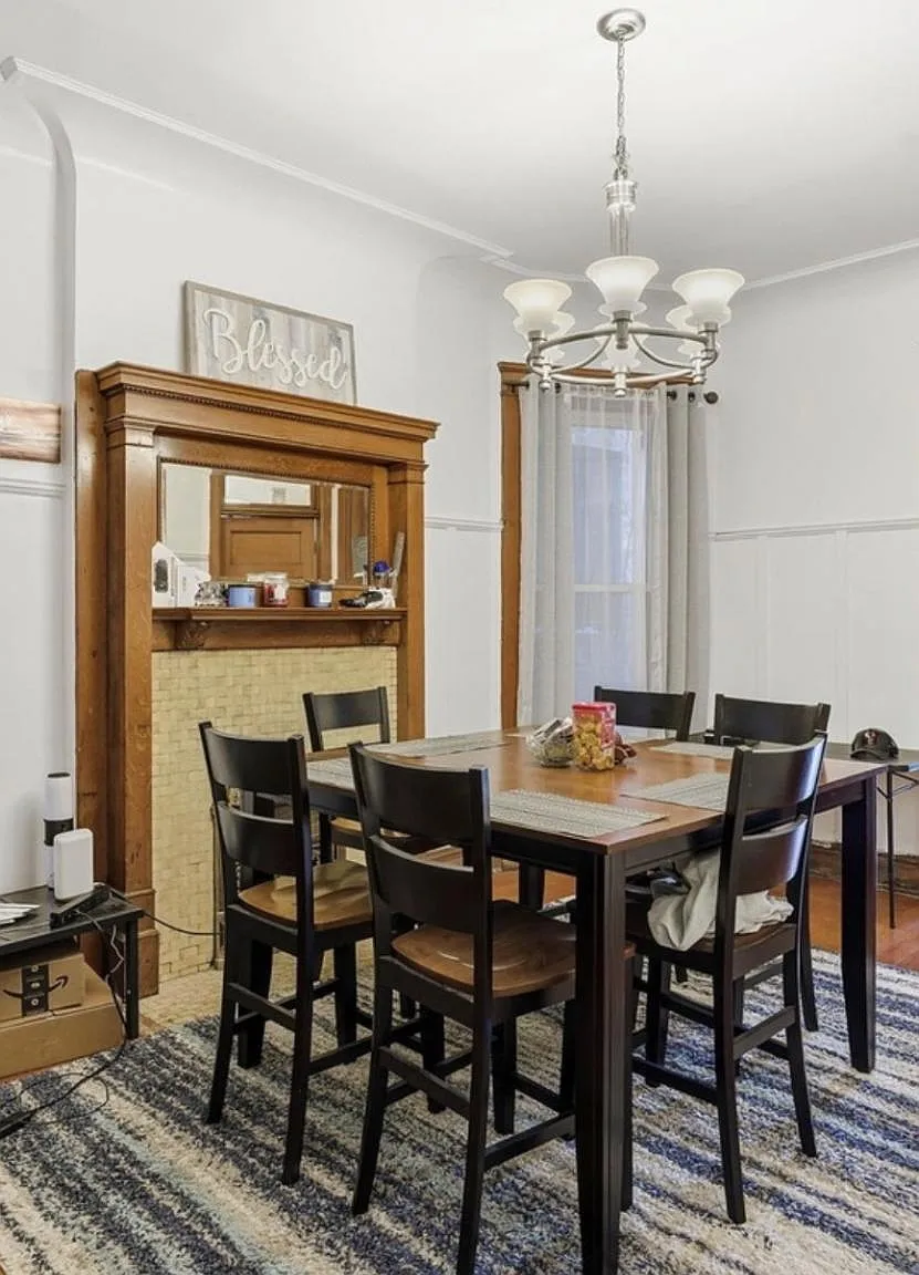 4 bed, 1600 sqft, $2,675 — Photo 4