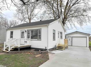305 Cottage Grove Ave, West Burlington, IA