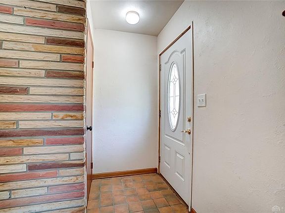 3rd image of 3553 Woodgreen Dr