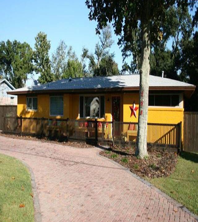 1st image of 208 Navarre St