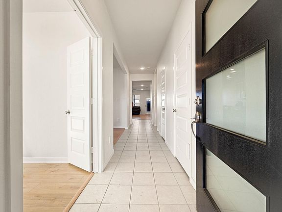 3rd image of 8106 Colony Chase Ct