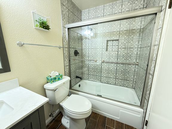 2nd image of 4509 Sirius Ave