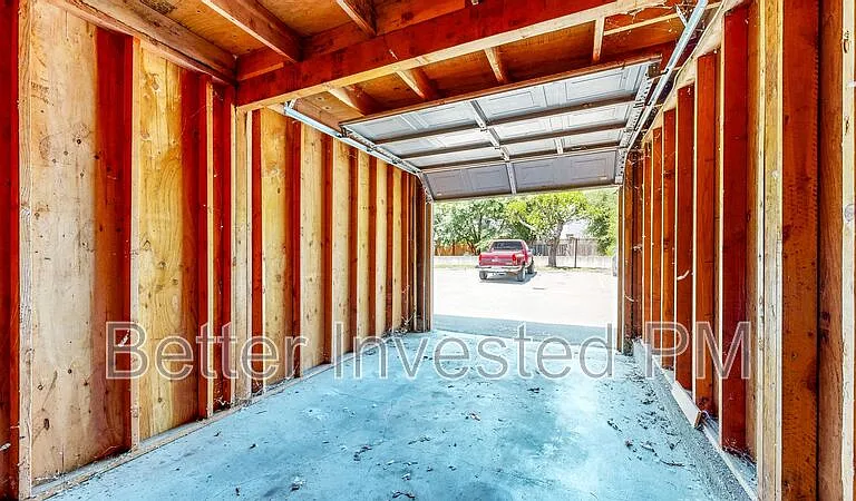 5222 Fulton Rd #7 — Photo 17