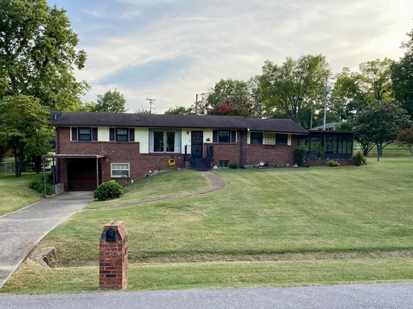 700 Stanvid Dr, Nashville, TN 37216