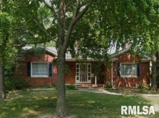 2312 S Glenwood Ave, Springfield, IL 62704