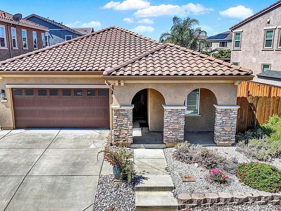5th image of 373 Anchorage Drive