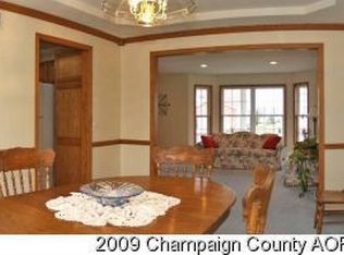 303 Calvin, Savoy, IL 61874