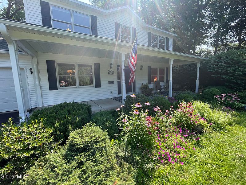 4th image of 34 Iris Avenue
