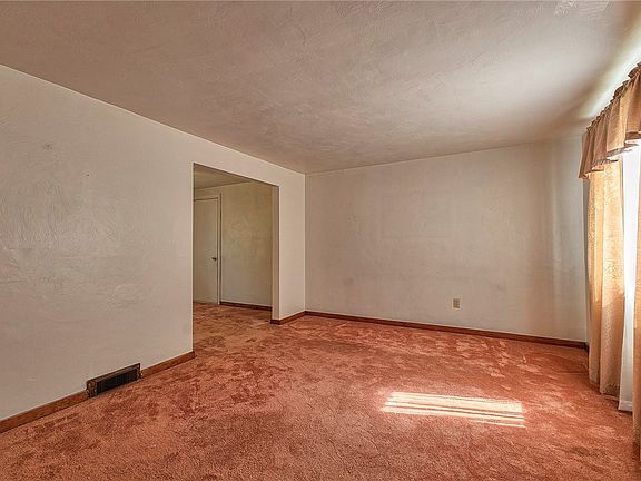 3rd image of 90 Glenview Ave