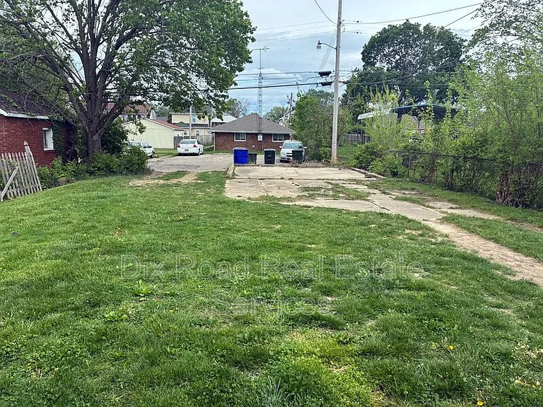1430 Coventry Rd — Photo 5