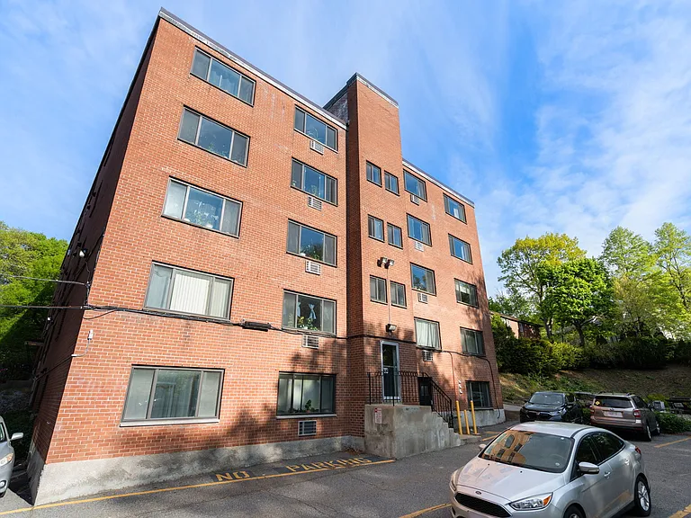 205 Kent St #50 — Photo 2