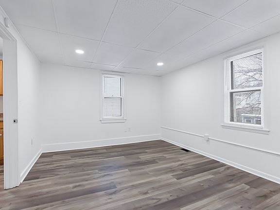 5th image of 344 N 7th St Unit 2