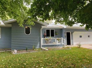 509 Park Ave, Alcester, SD 57001