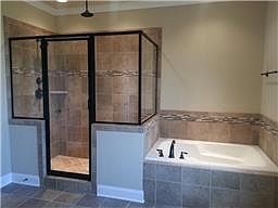 5th image of 1106 Lewis Downs Dr