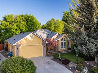 7882 W Powell St, Garden City, ID 83714