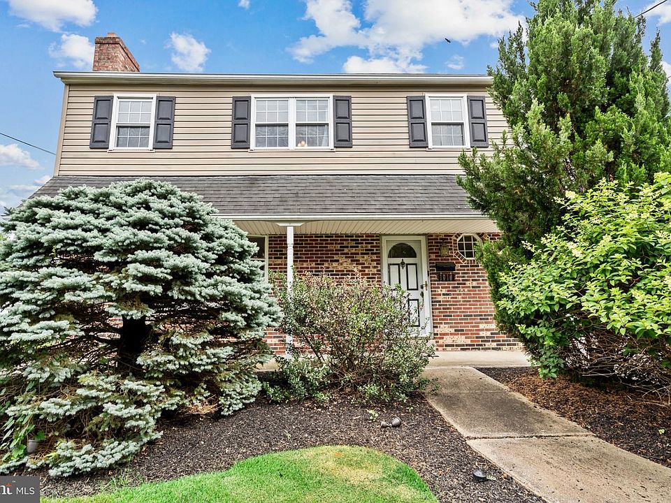 1st image of 1016 Green Ln