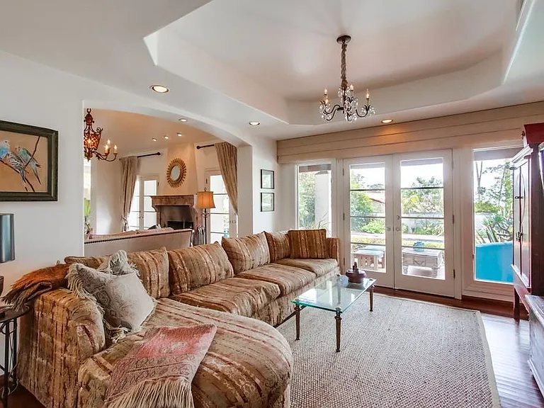 6352 Castejon Dr — Photo 35