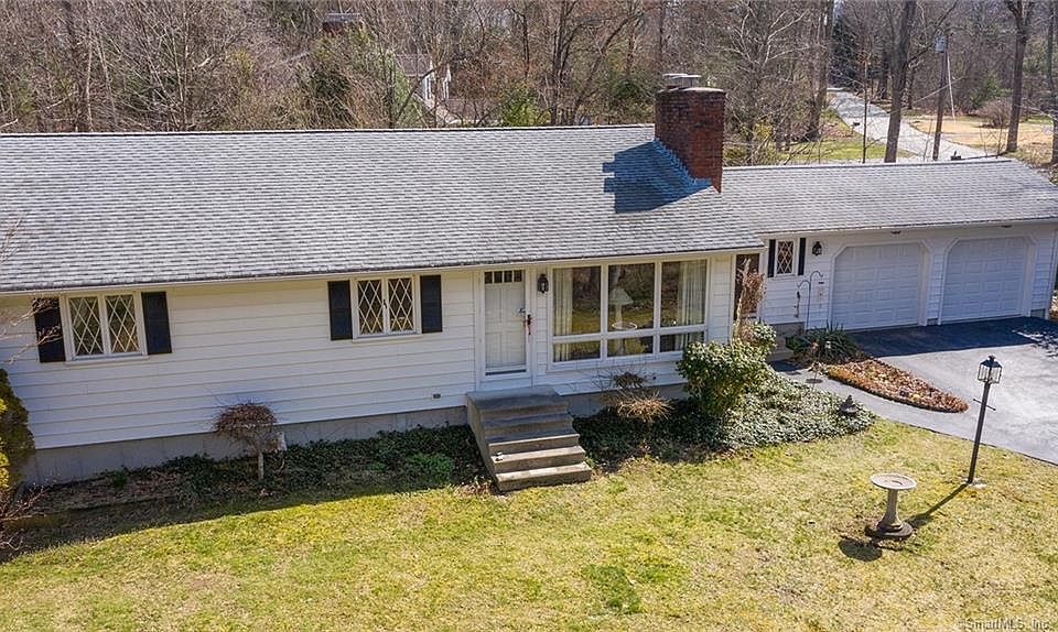 84 Cook Hill Rd, Danielson, CT 06239