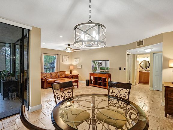 3rd image of 2518 Carambola Circle #1813