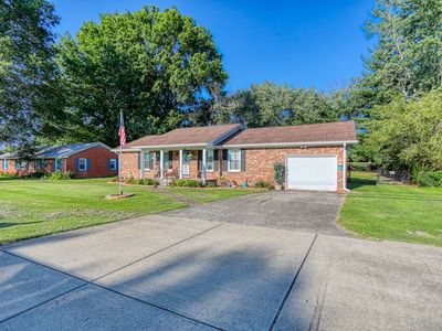 810 S Broadway St, Portland, TN, 37148