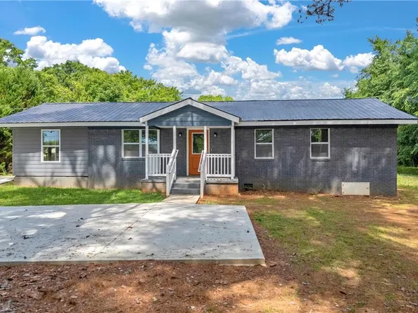 109 Reynolds Dr, Greensboro, GA 30642