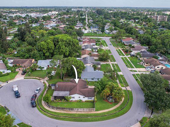 2nd image of 3484 Chickasaw Circle