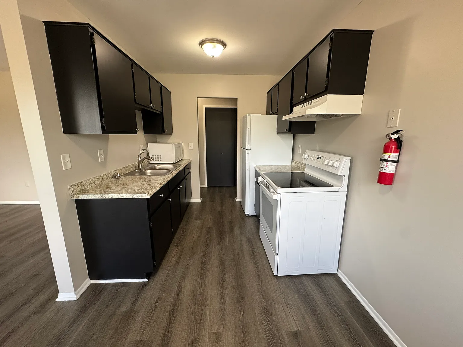 4245 Quarry Road - 11 — Photo 3