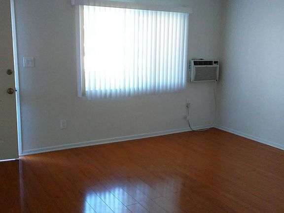 5th image of 7631 Normal Ave APT 4