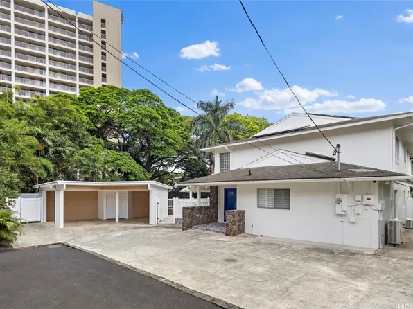 24 Muliwai Ln, Honolulu, HI 96817