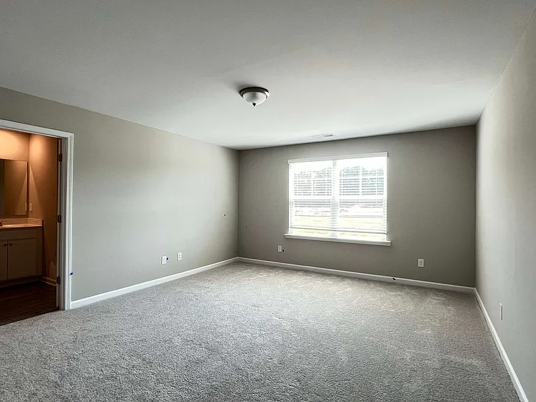 292 Grey Falcon Ave — Photo 31