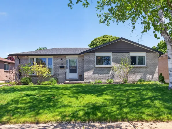 47 Birch Ct, Kawartha Lakes, ON K9V 5J3