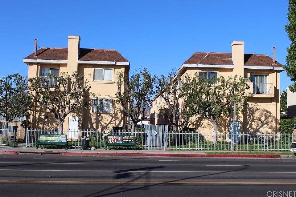 1st image of 15061 Nordhoff St Unit 115