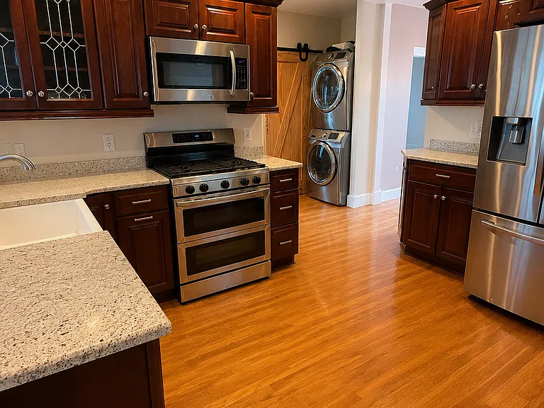 9 Almont St #2 — Photo 10