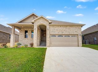 1140 Garrett Ln, Centerton, AR 72719