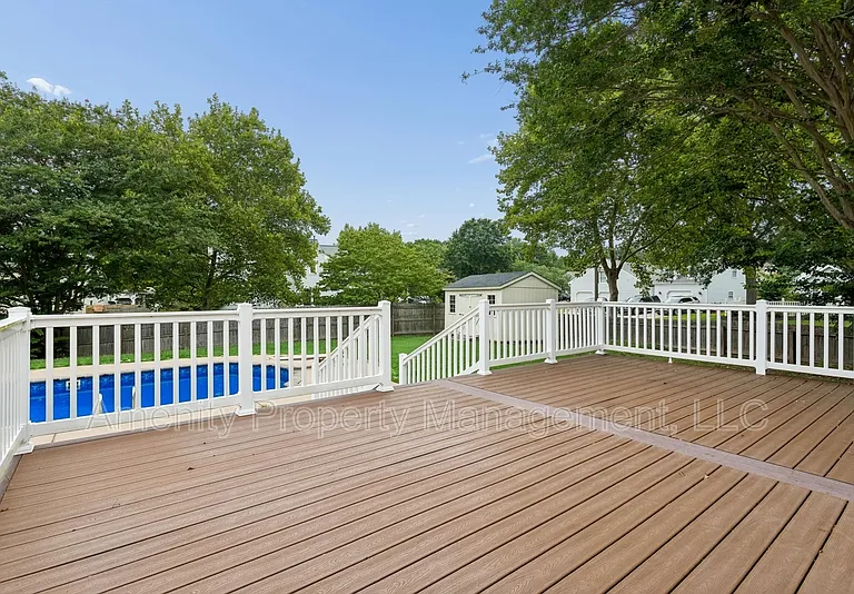 1012 Austenwood Ct — Photo 36