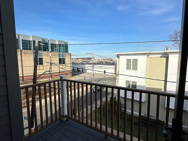 157 Everett St #306E — Photo 20