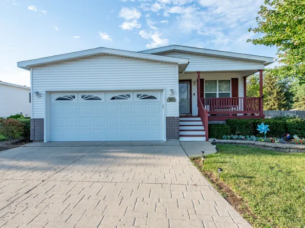 3300 Evergreen Ln, Park City, IL 60085