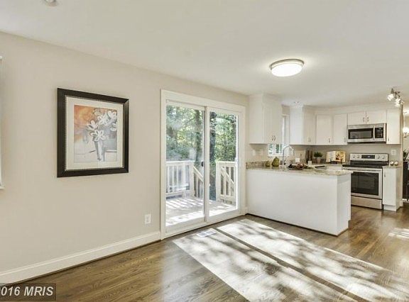 5th image of 9402 Mirror Pond Dr