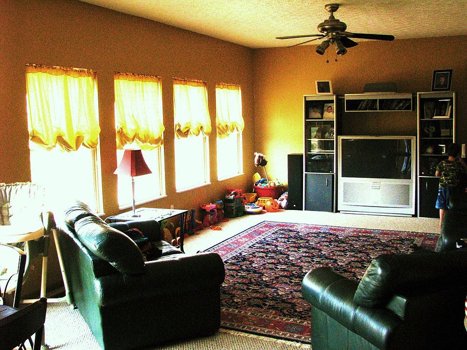 Oversized great room with lots of windows!
