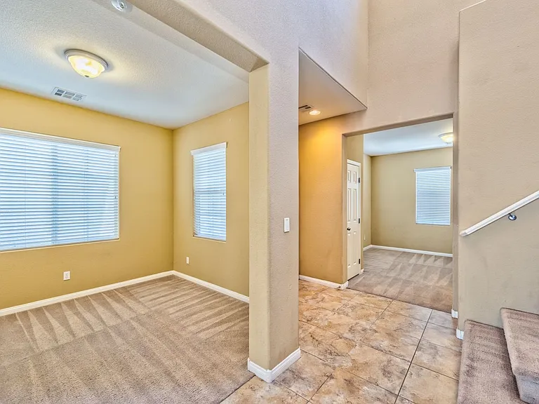 8020 Aztec Basin Ave — Photo 4