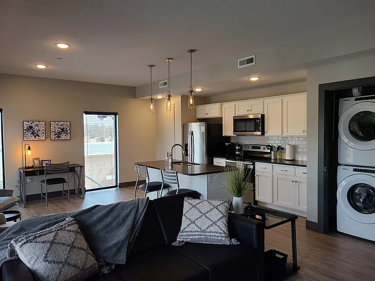 520 Neil — Photo 11