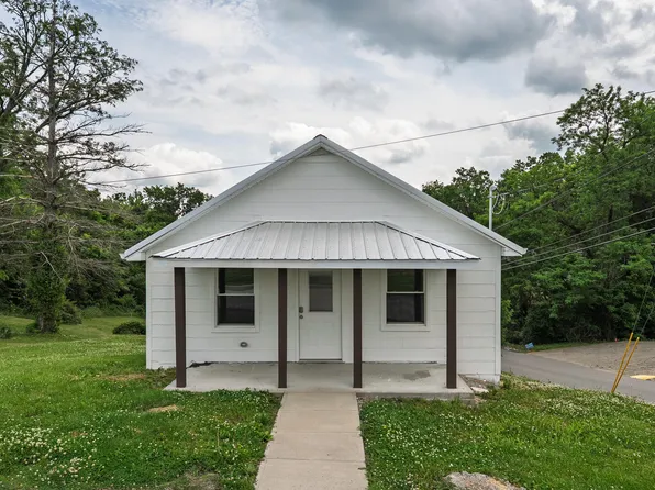 100 William Arnold Dr, Williamstown, KY 41097