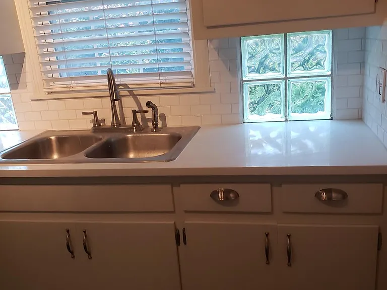 2215 Somerset Dr — Photo 25