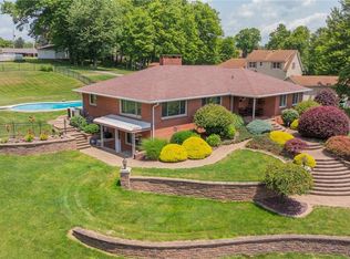 570 East St, East Palestine, OH 44413