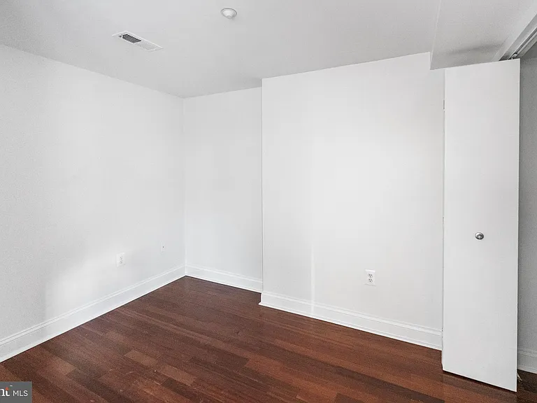 1150 K St NW #311 — Photo 11