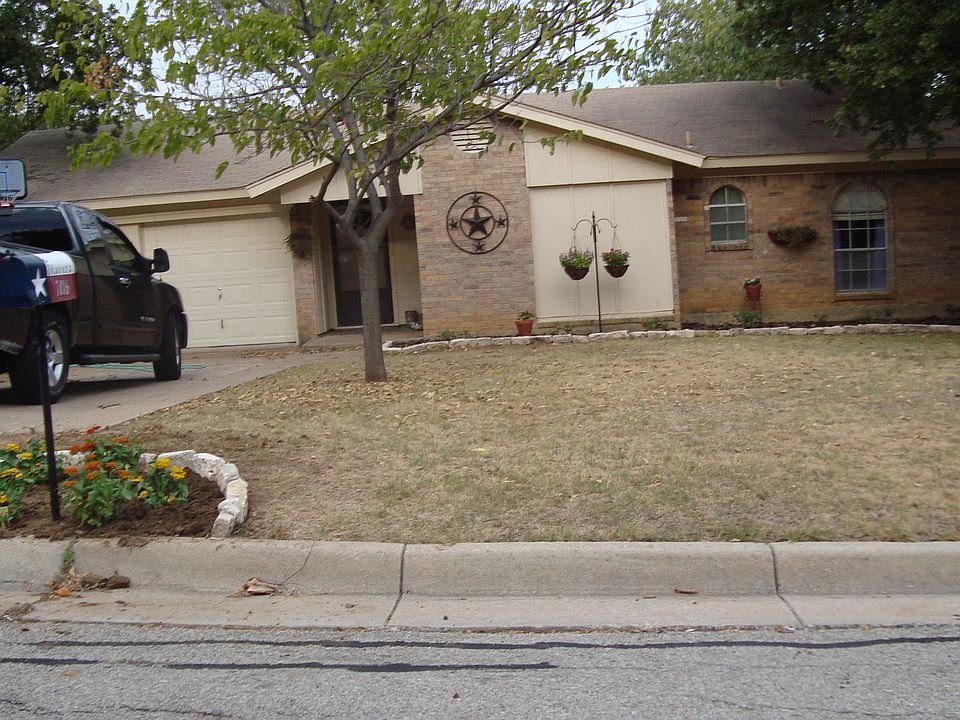 1st image of 7016 Payte Ln