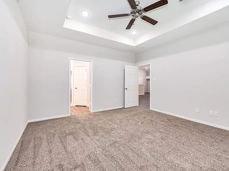 1206 Denison Ave — Photo 8