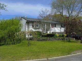 2nd image of 39 Circle Dr N